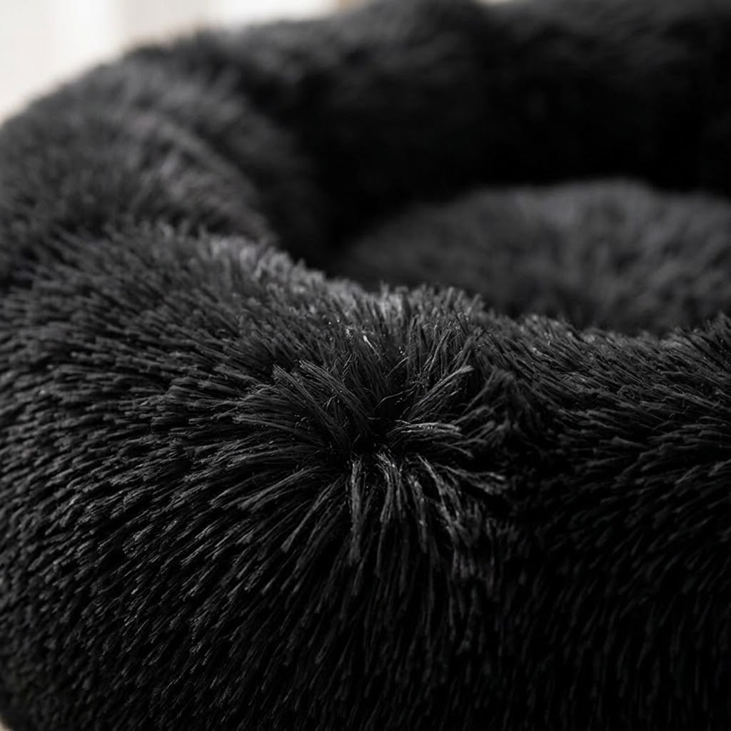 Panier donut Dvala — détail de la peluche et du rembourrage